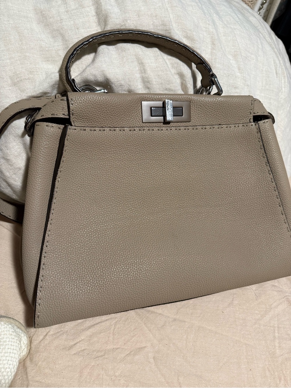 Fendi Peekaboo leather hand bag color gray top handle and crossbody strap . - Picture 4 of 10